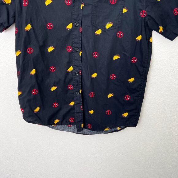 [Marvel] Deadpool Tacos Black Short Sleeve Button Down Shirt Size Small S - Picture 6 of 10